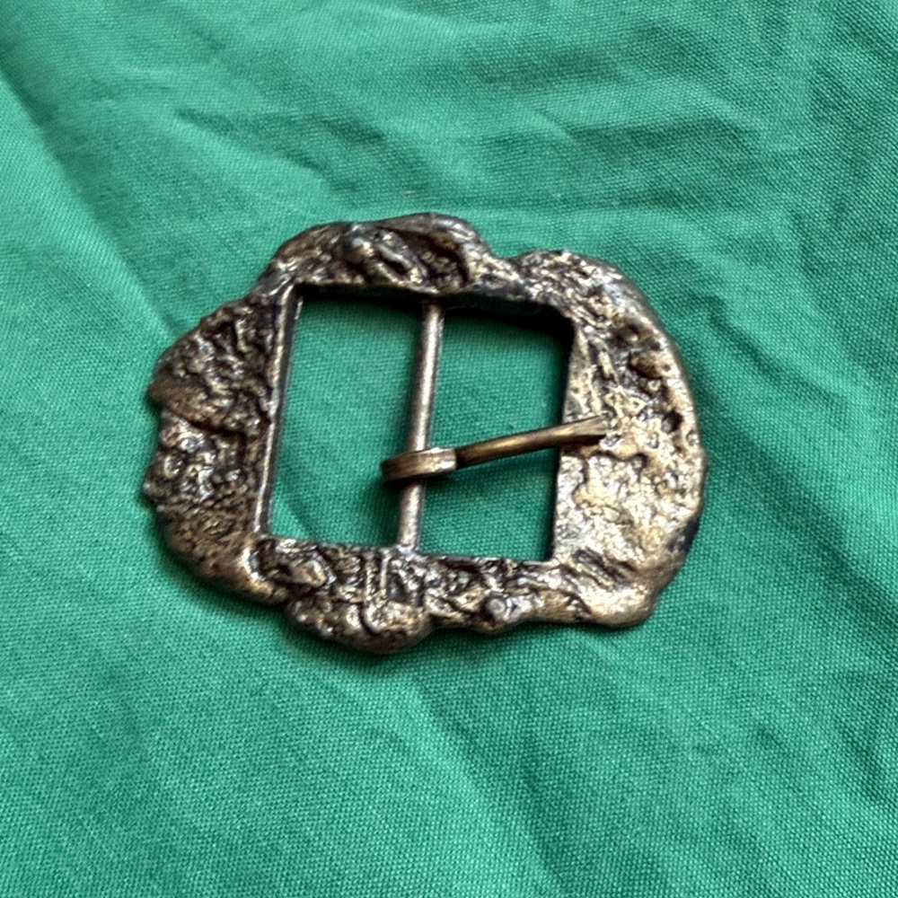Rustic grey/bronze tone Belt Buckle vintage 4” x 3.5”